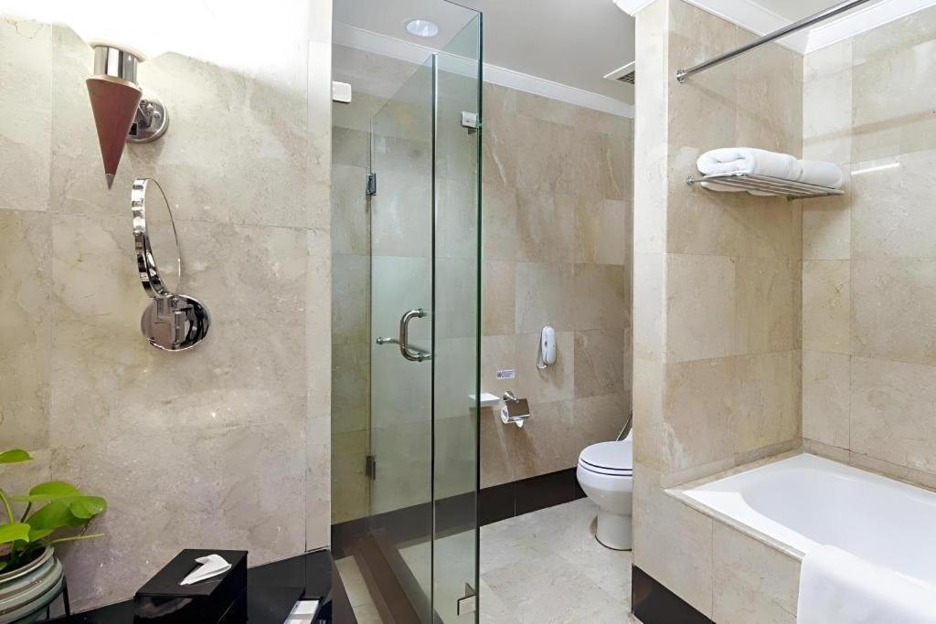 Hotel Blue Sky Balikpapan (Borneo)